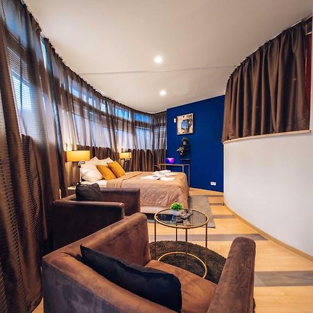 Unique Apartment With Private Pool, Cinema, Spa Praga Exterior foto
