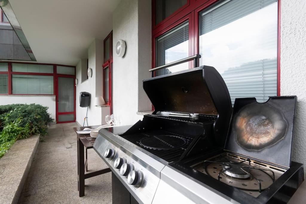 Unique Apartment With Private Pool, Cinema, Spa Praga Exterior foto